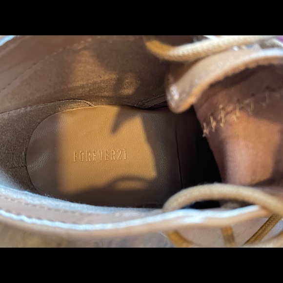 Boot - Picture 5 of 5